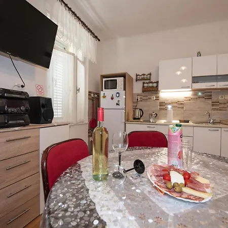 Lejlighed Apartman Paun