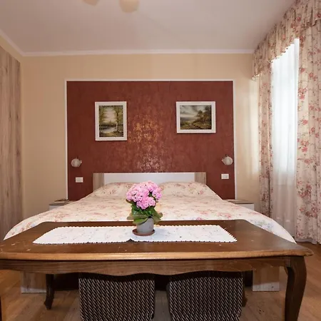 Apartman Paun Lejlighed *